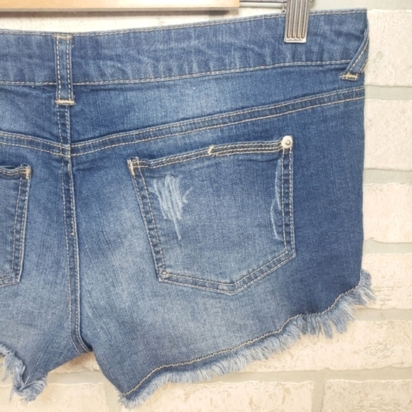 MOSSIMO Supply Co. Stretch Denim Lace Shorts Size 11 - Picture 3 of 7